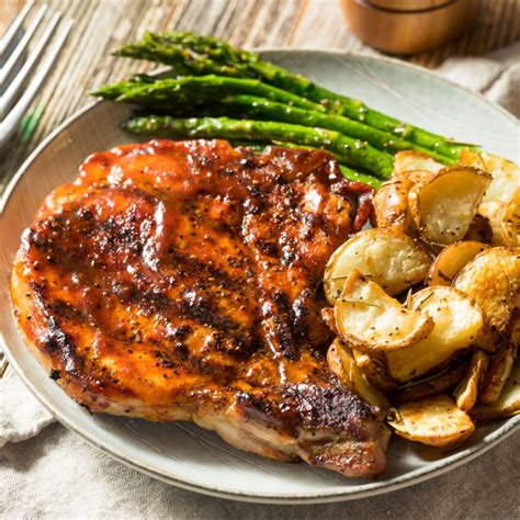 How many sugar are in bbq pork chop - calories, carbs, nutrition