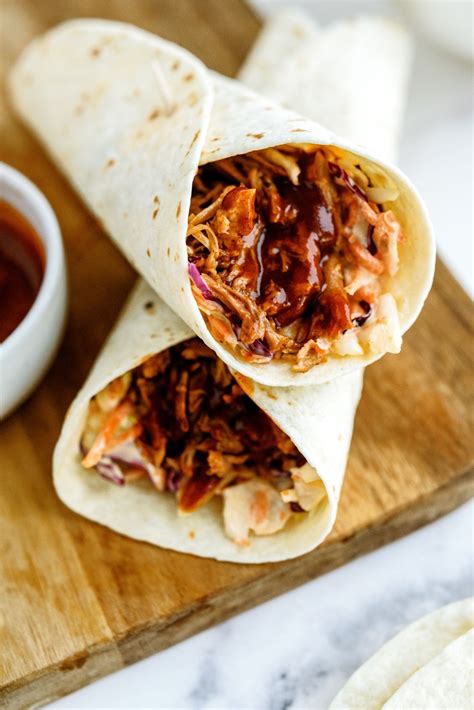 How many sugar are in bbq pork wrap - calories, carbs, nutrition