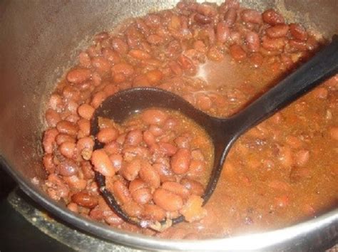 How many sugar are in beans pinto bacon scratch 1/2 cup - calories, carbs, nutrition