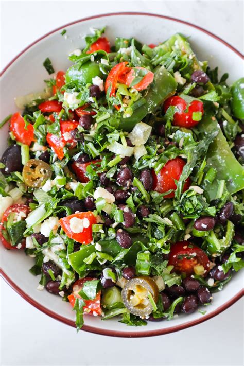 How many sugar are in beef and black bean salad - calories, carbs, nutrition