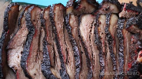 How many sugar are in beef brisket bbq 3 oz - calories, carbs, nutrition