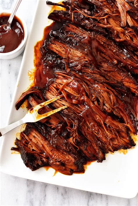 How many sugar are in beef brisket bbq 4 oz - calories, carbs, nutrition