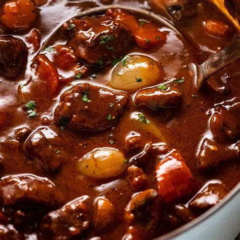 How many sugar are in beef burgundy - calories, carbs, nutrition