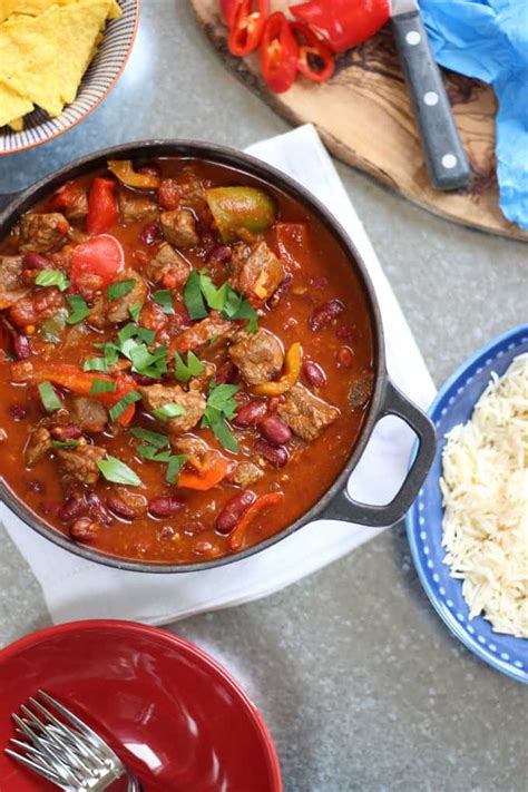 How many sugar are in beef chilli con carne - calories, carbs, nutrition