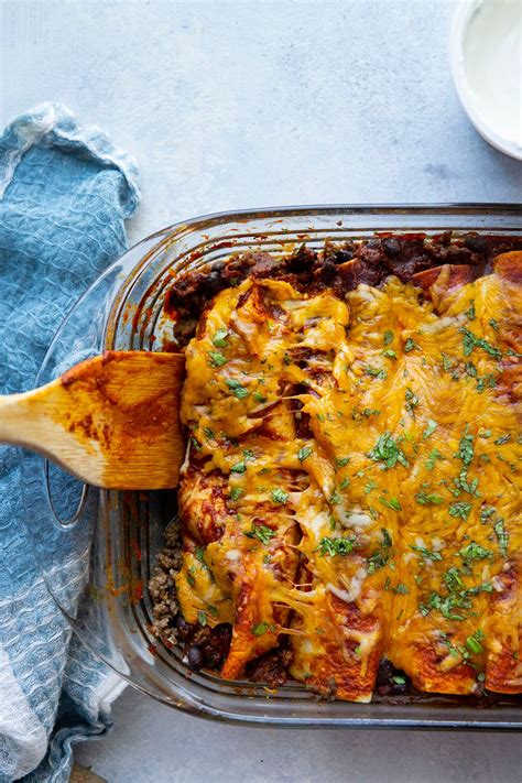 How many sugar are in beef enchiladas, cheese - calories, carbs, nutrition