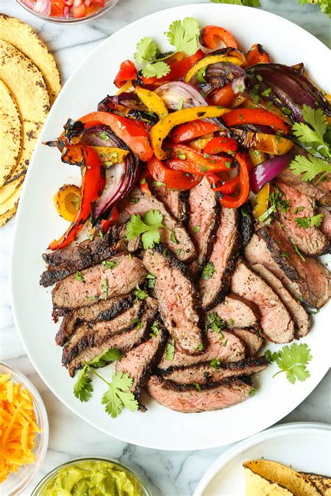 How many sugar are in beef fajitas, grilled - calories, carbs, nutrition