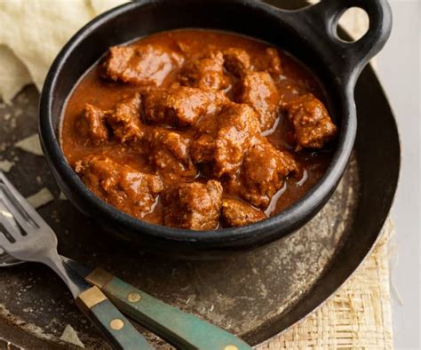 How many sugar are in beef madras - calories, carbs, nutrition