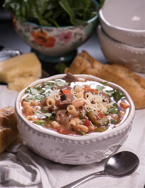 How many sugar are in beef minestrone - calories, carbs, nutrition