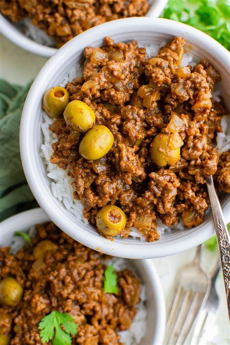 How many sugar are in beef picadillo (41671.0) - calories, carbs, nutrition