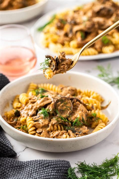 How many sugar are in beef stroganoff - calories, carbs, nutrition