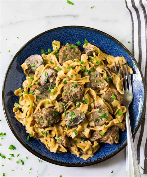 How many sugar are in beef stroganoff with vegetables medium - calories, carbs, nutrition