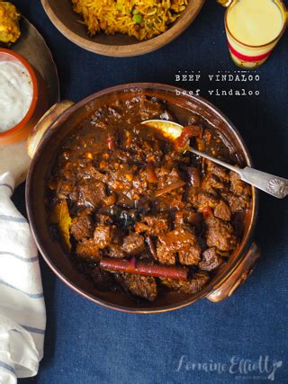 How many sugar are in beef vindaloo - calories, carbs, nutrition