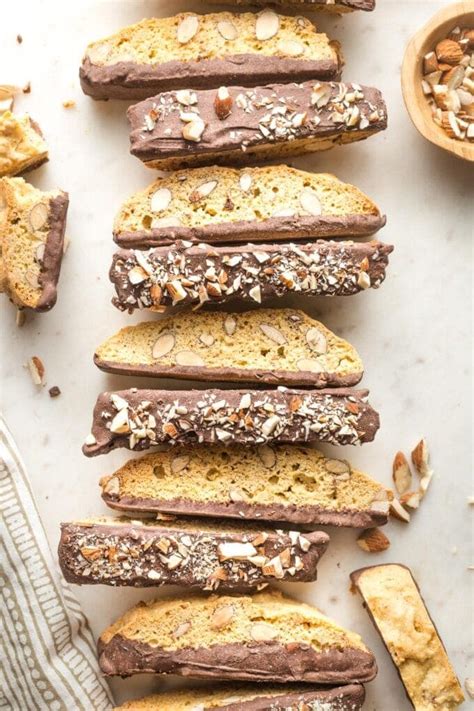 How many sugar are in biscotti - chocolate almond - calories, carbs, nutrition