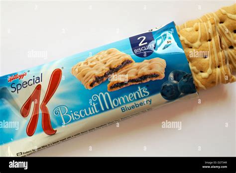 How many sugar are in biscuit moments, blueberry - calories, carbs, nutrition