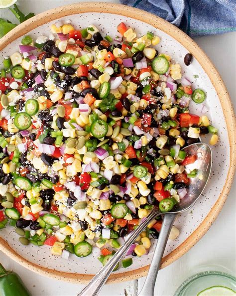 How many sugar are in black bean and corn salad - calories, carbs, nutrition