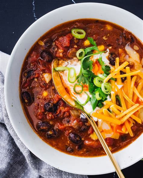 How many sugar are in black bean blitz chili - calories, carbs, nutrition