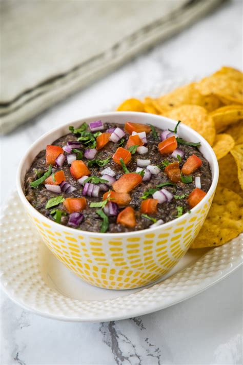 How many sugar are in black bean dip - calories, carbs, nutrition