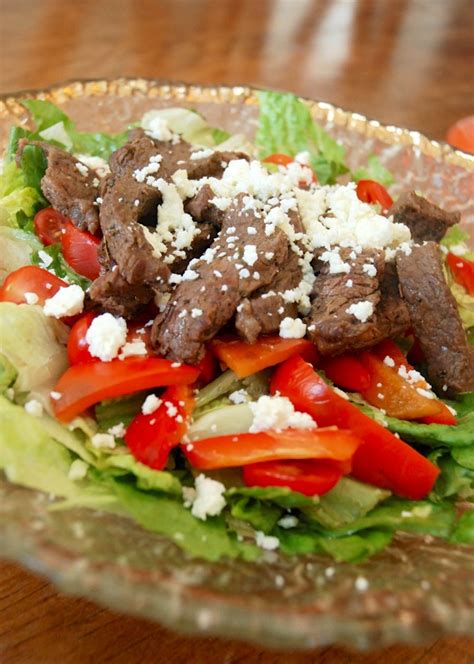 How many sugar are in blackened steakhouse salad - calories, carbs, nutrition