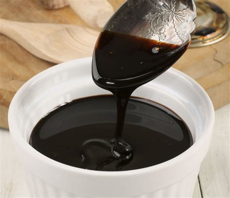 How many sugar are in blackstrap molasses - calories, carbs, nutrition