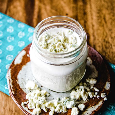 How many sugar are in blue cheese dressing - calories, carbs, nutrition