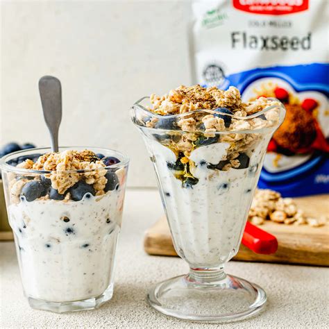 How many sugar are in blueberry granola yogurt parfait - calories, carbs, nutrition