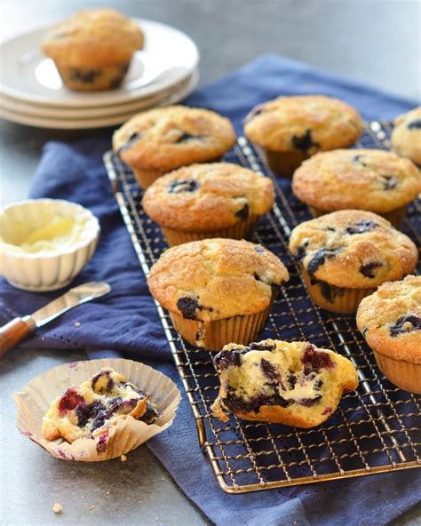 How many sugar are in blueberry muffins - calories, carbs, nutrition