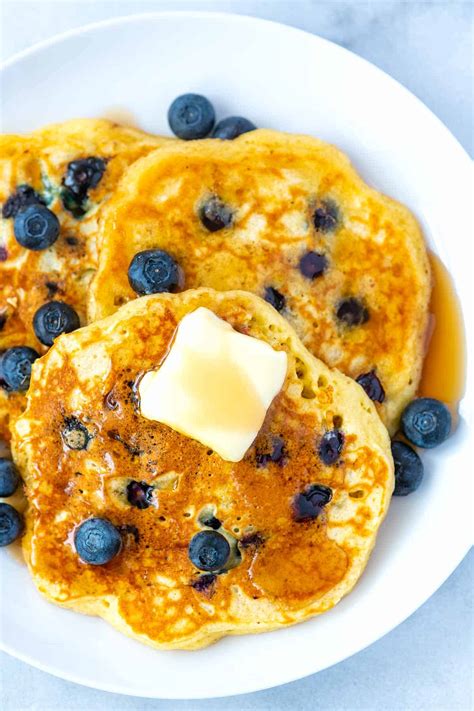 How many sugar are in blueberry pancakes, with whole blueberries - calories, carbs, nutrition