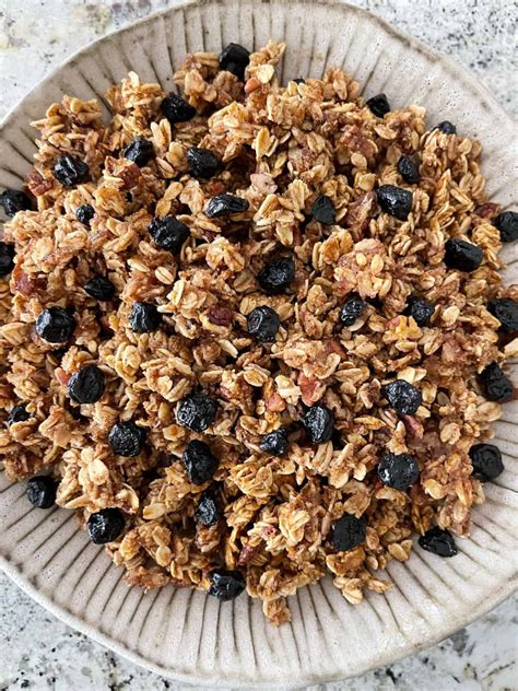 How many sugar are in blueberry pecan - calories, carbs, nutrition
