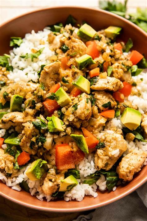 How many sugar are in bowl caribbean chicken chimichurri - calories, carbs, nutrition