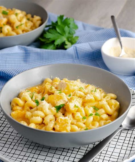 How many sugar are in bowl cavatappi chicken mac - calories, carbs, nutrition