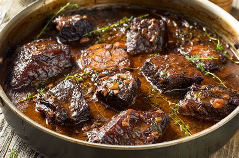 How many sugar are in braised beef sicliano - calories, carbs, nutrition