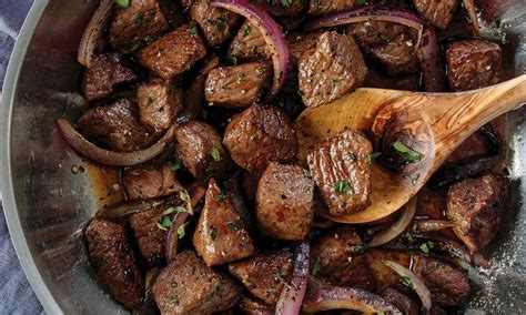 How many sugar are in braised sirloin tips - calories, carbs, nutrition