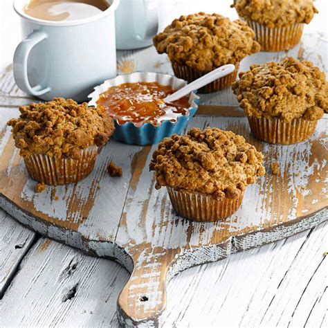 How many sugar are in bran muffin (57666.0) - calories, carbs, nutrition