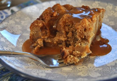 How many sugar are in bread pudding - calories, carbs, nutrition