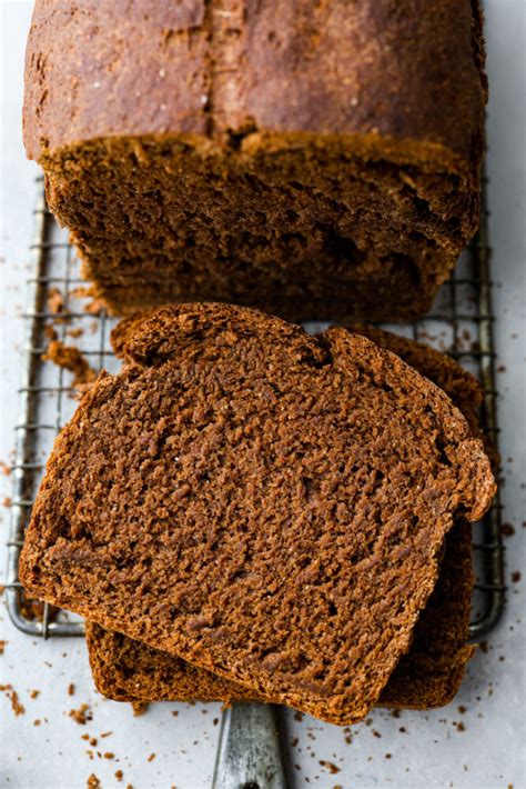 How many sugar are in bread pumpernickel 1 slc - calories, carbs, nutrition