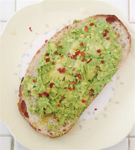 How many sugar are in breakfast avocado toast - calories, carbs, nutrition