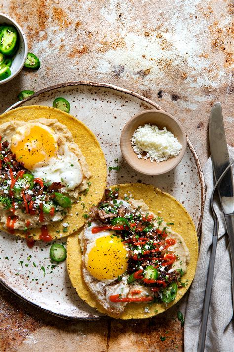 How many sugar are in breakfast tostada - calories, carbs, nutrition