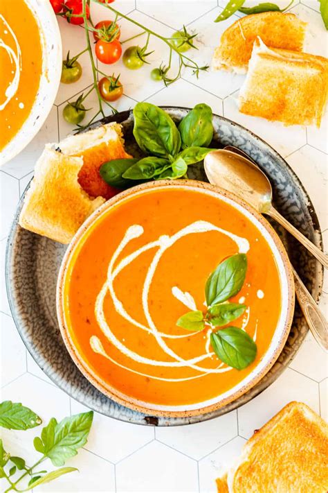 How many sugar are in broadway tomato bisque - calories, carbs, nutrition