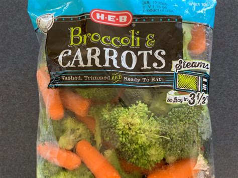 How many sugar are in broccoli, carrots & peas - calories, carbs, nutrition