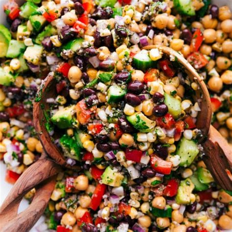 How many sugar are in broccoli garbanzo bean salad, italian vinaigrette - calories, carbs, nutrition