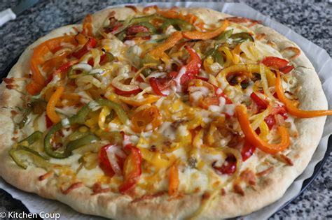 How many sugar are in broccoli- red pepper and blue cheese pizza - calories, carbs, nutrition