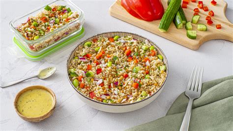 How many sugar are in brown rice and lentil salad - calories, carbs, nutrition