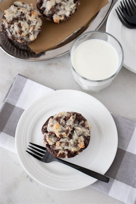 How many sugar are in brownie macaroon cupcakes - calories, carbs, nutrition