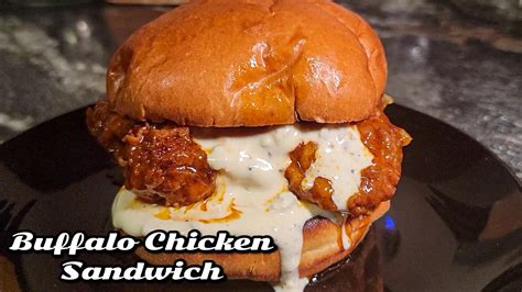 How many sugar are in buffalo blue cheese chicken sandwich - calories, carbs, nutrition