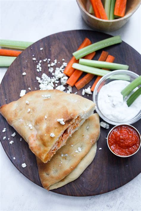 How many sugar are in buffalo calzone - calories, carbs, nutrition