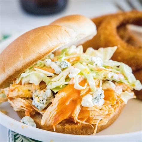 How many sugar are in buffalo chicken sandwich with onion roll - calories, carbs, nutrition