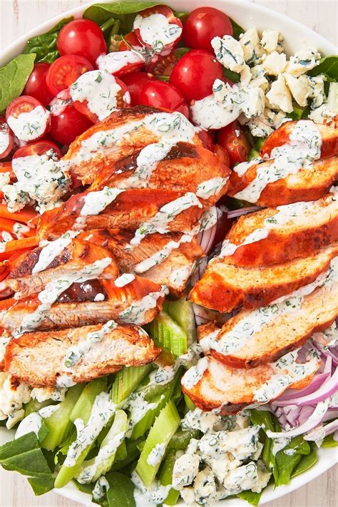 How many sugar are in buffalo chicken topper salad - calories, carbs, nutrition