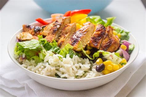 How many sugar are in burrito bowl - chicken, brown rice, cheese - calories, carbs, nutrition