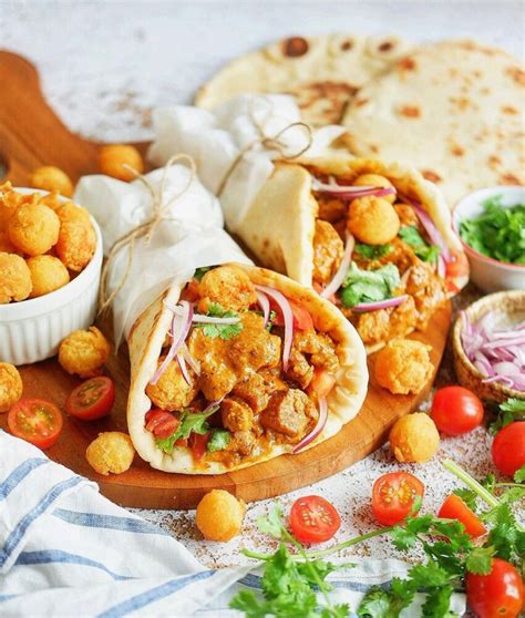 How many sugar are in butter chicken wrap - calories, carbs, nutrition
