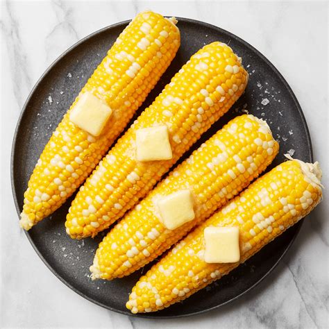 How many sugar are in buttered corn on the cob - calories, carbs, nutrition